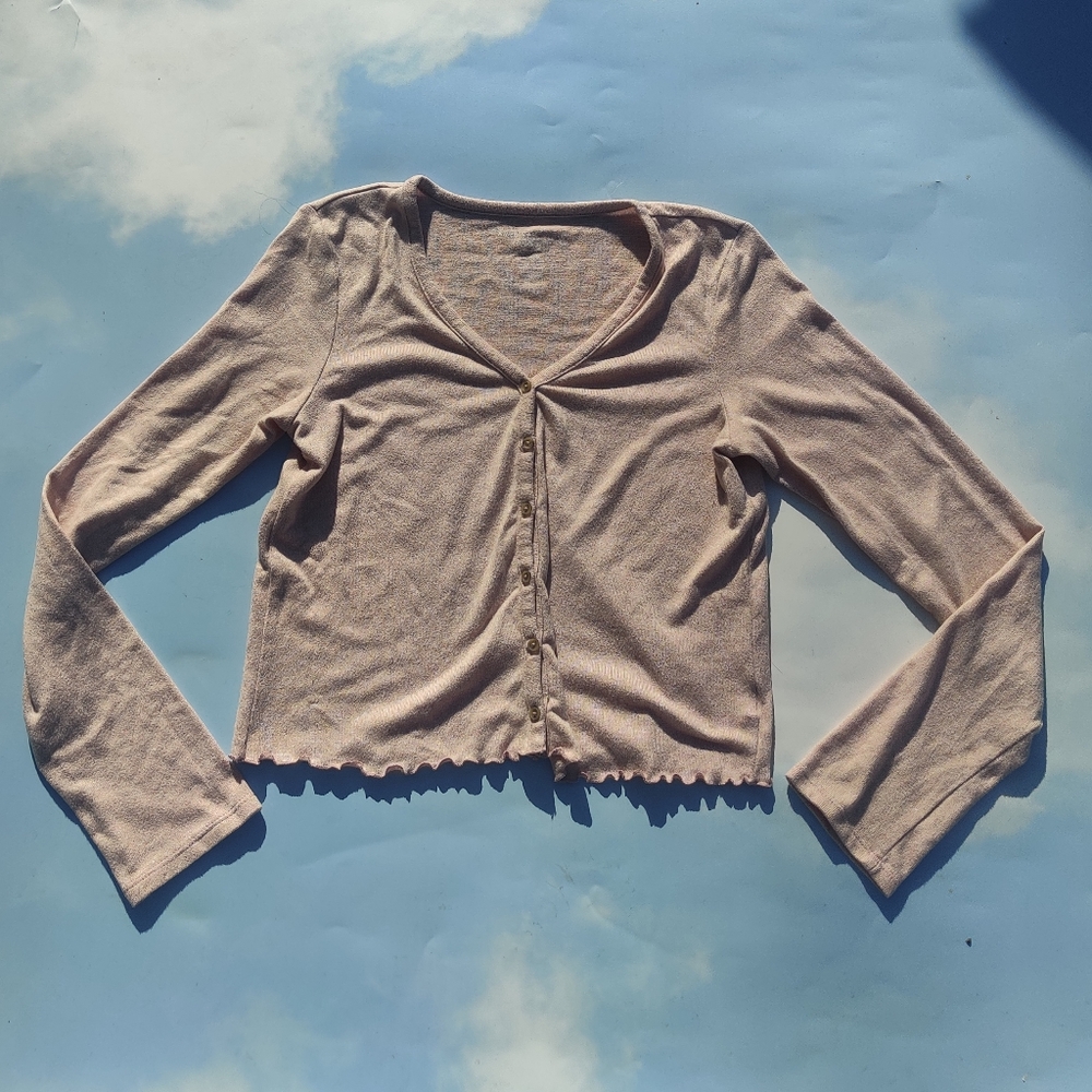 American Eagle Top Soft Pink Long Sleeve Button Down